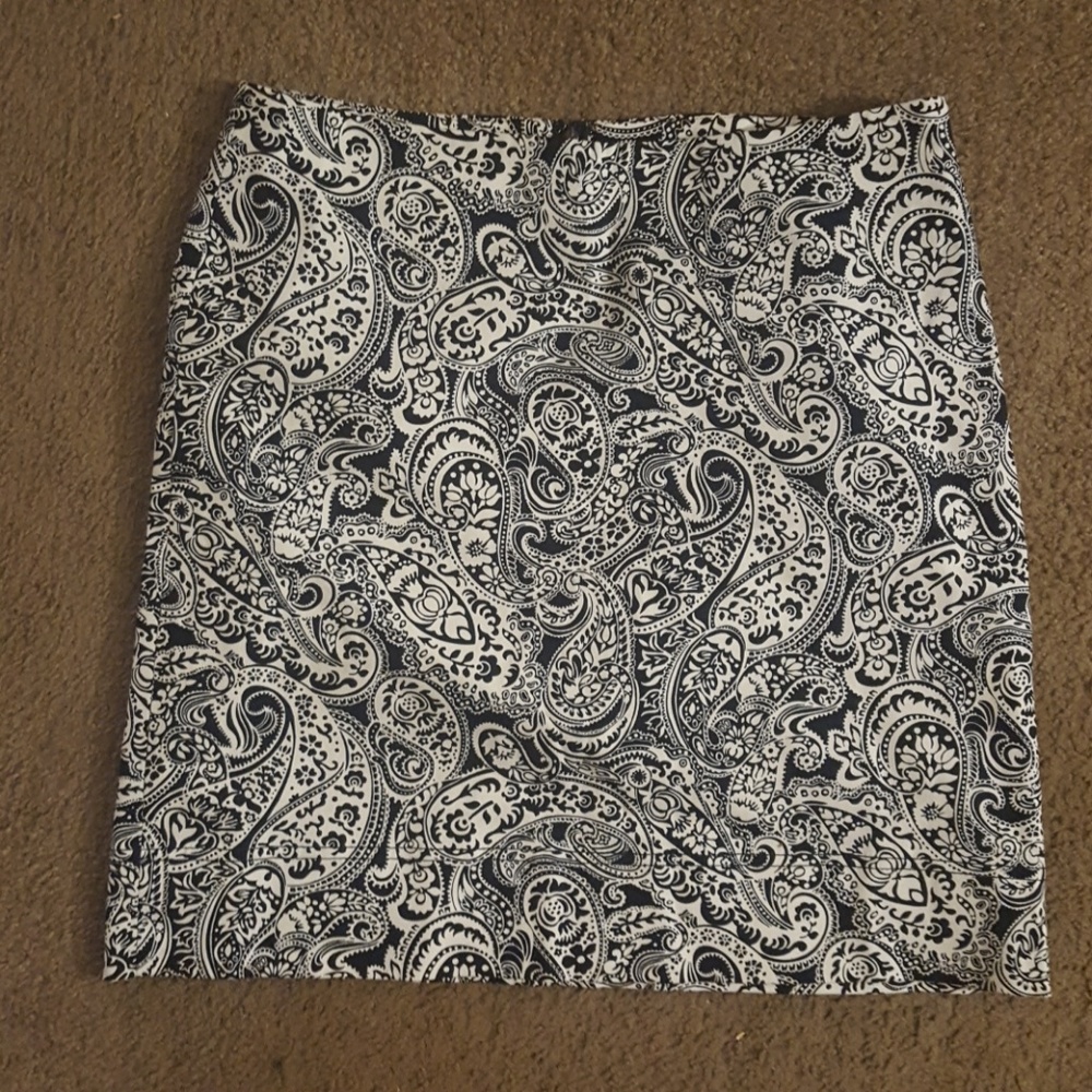Talbots Paisley Print Skirt. EUC. Size 10.